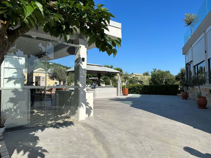 Image No.3-9 Bed House for sale