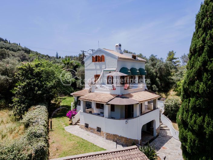 Image No.1-3 Bed House for sale