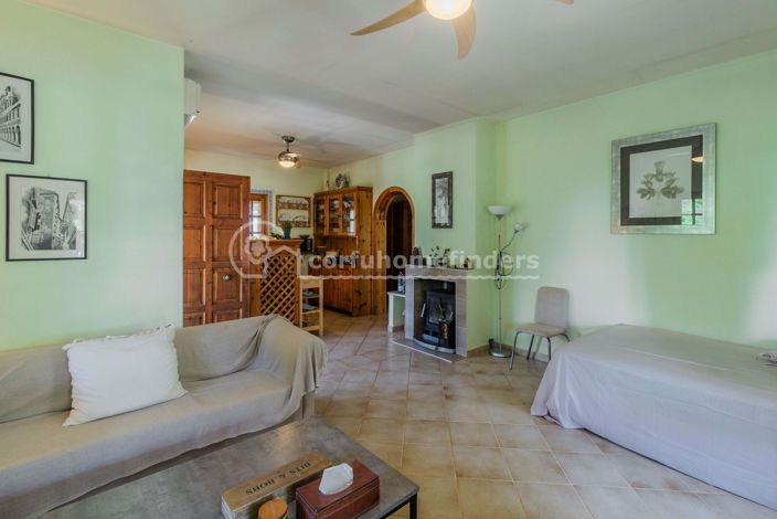 Image No.19-3 Bed House for sale