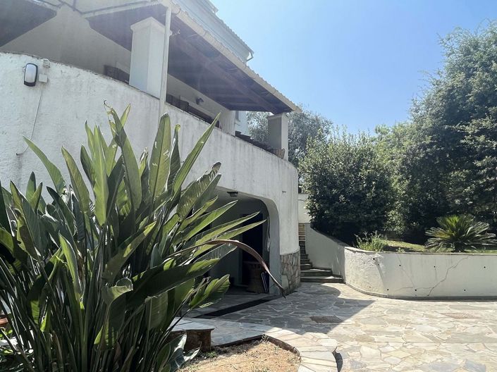 Image No.31-3 Bed House for sale