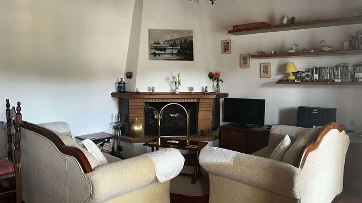 Image No.6-2 Bed House for sale