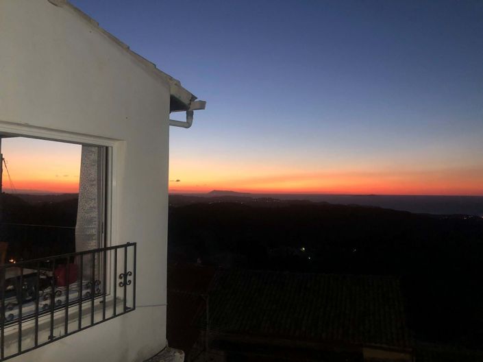 Image No.11-3 Bed House for sale