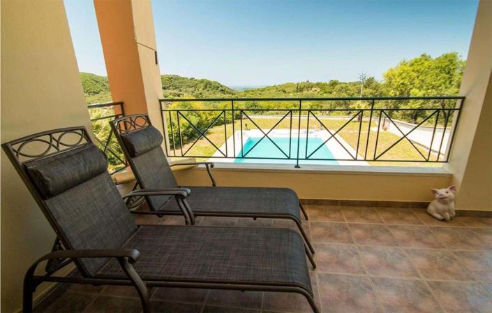 Image No.8-4 Bed House for sale