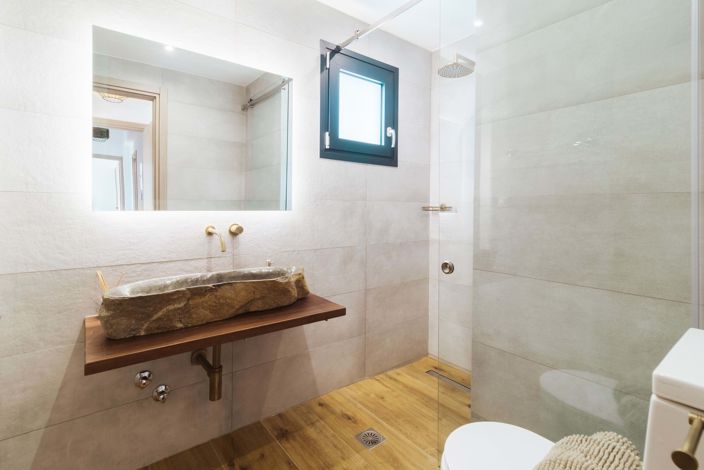 Image No.17-5 Bed House for sale