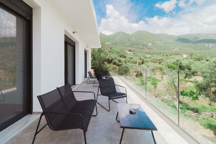 Image No.21-5 Bed House for sale