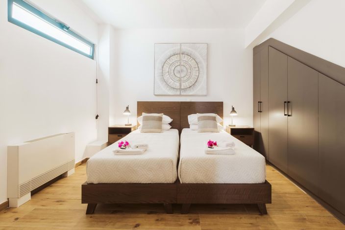 Image No.22-5 Bed House for sale