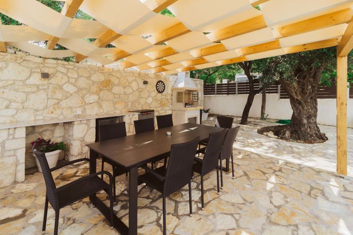 Image No.24-5 Bed House for sale