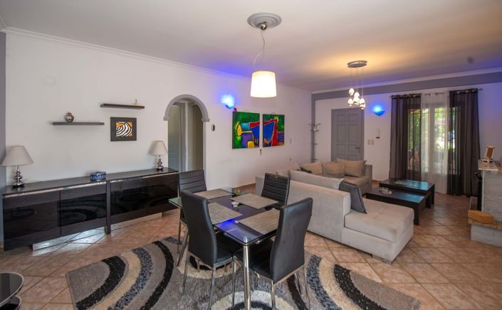 Image No.7-3 Bed House for sale