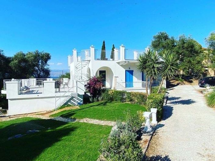 Image No.2-6 Bed Property for sale