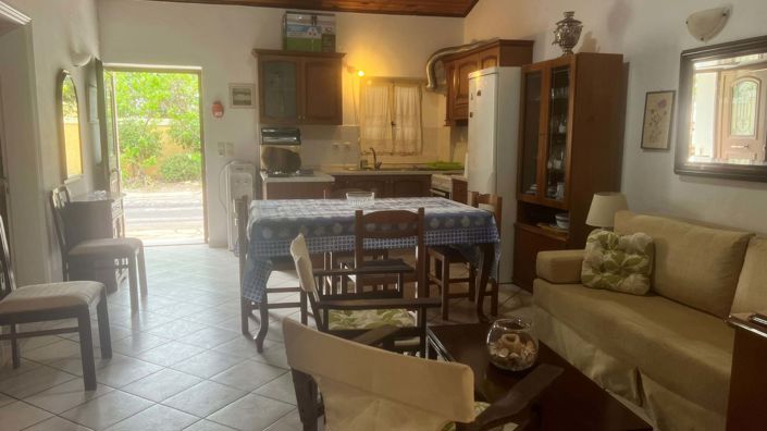 Image No.2-2 Bed House for sale