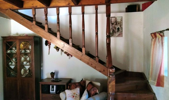 Image No.8-2 Bed House for sale