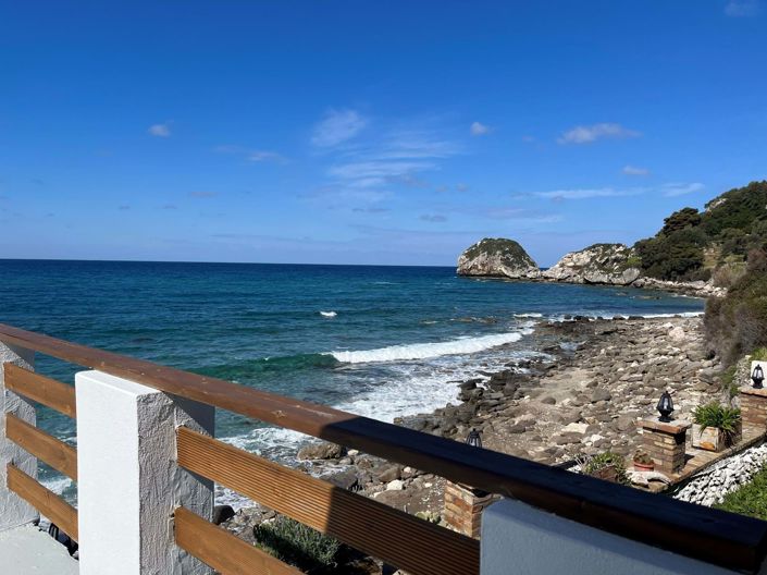 Image No.4-2 Bed House for sale