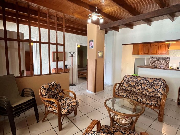 Image No.6-2 Bed House for sale