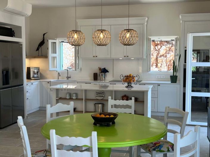 Image No.10-5 Bed House for sale