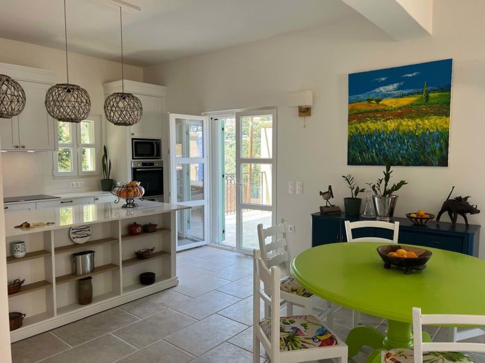 Image No.11-5 Bed House for sale