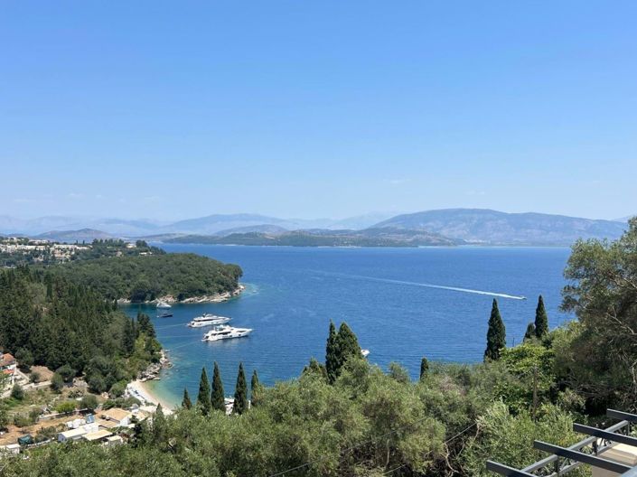 Image No.21-5 Bed House for sale