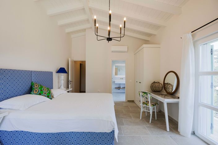 Image No.22-5 Bed House for sale