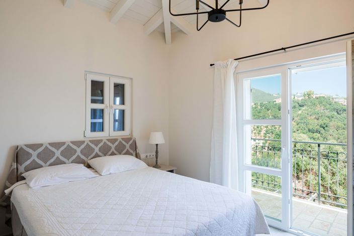 Image No.27-5 Bed House for sale