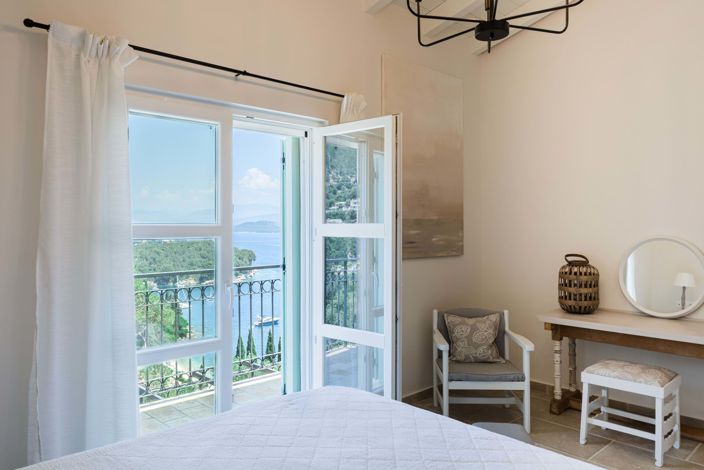 Image No.28-5 Bed House for sale