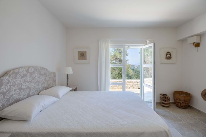 Image No.36-5 Bed House for sale