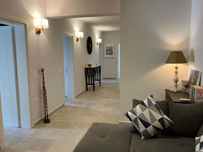 Image No.44-5 Bed House for sale