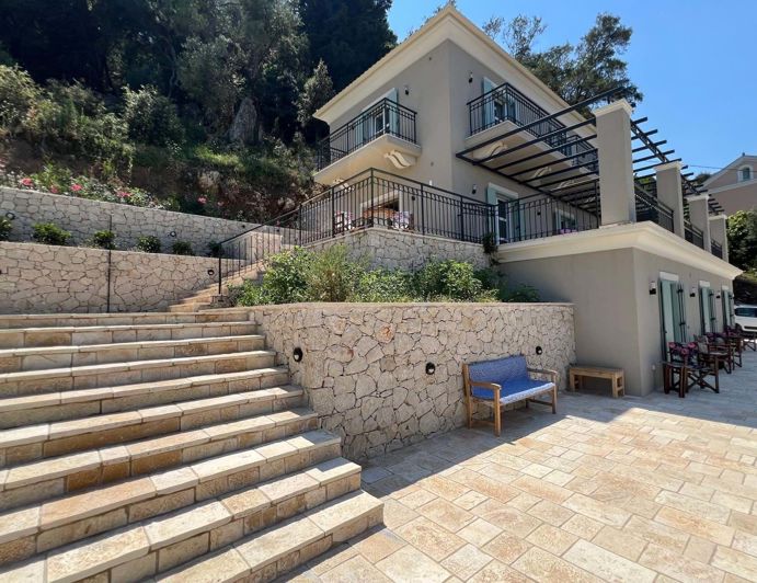 Image No.46-5 Bed House for sale