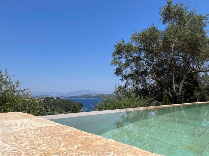 Image No.50-5 Bed House for sale