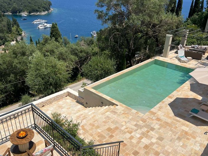 Image No.6-5 Bed House for sale