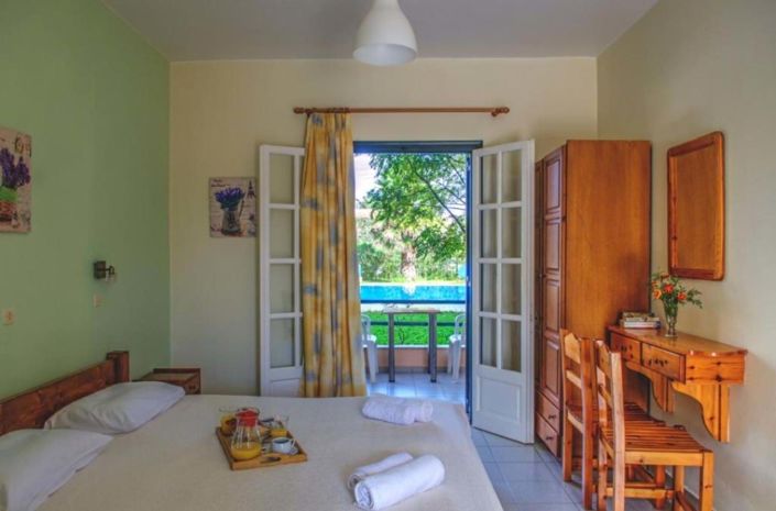 Image No.7-10 Bed Hotel for sale