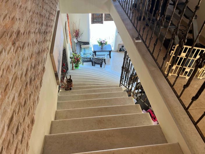 Image No.11-5 Bed House for sale