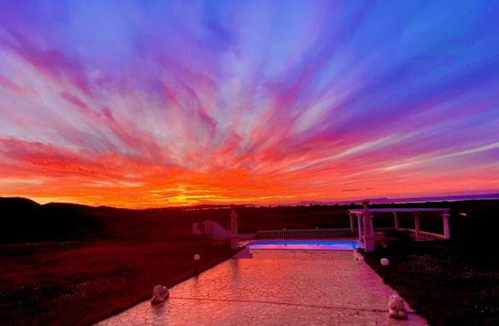 Image No.3-5 Bed House for sale