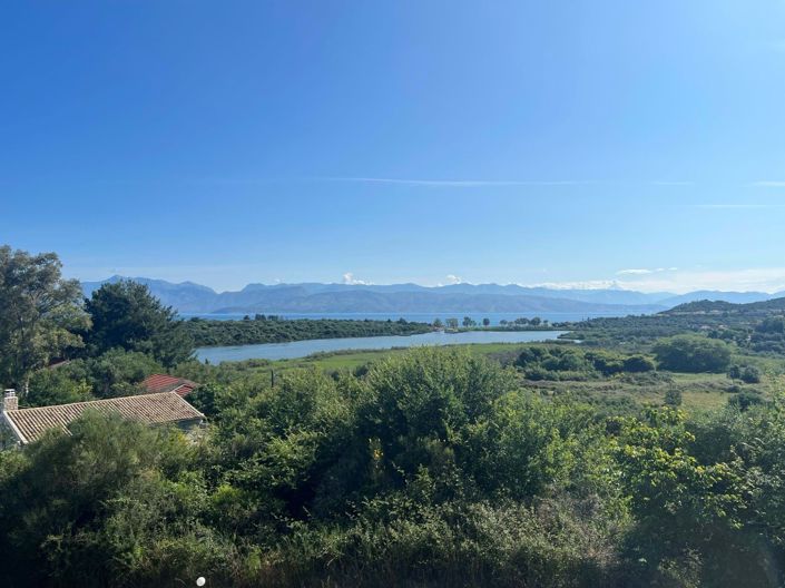 Image No.6-5 Bed House for sale