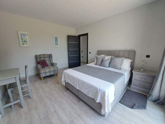 Image No.14-3 Bed House for sale