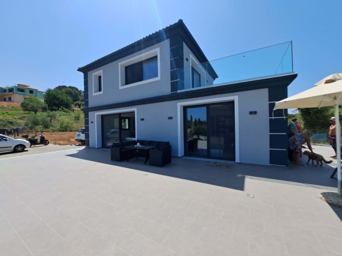 Image No.24-3 Bed House for sale