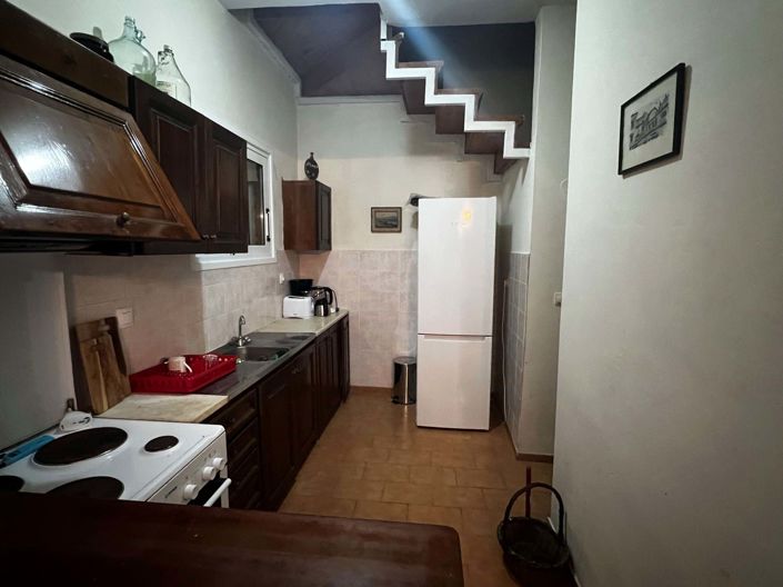 Image No.19-6 Bed House for sale