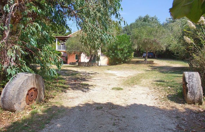 Image No.2-6 Bed House for sale