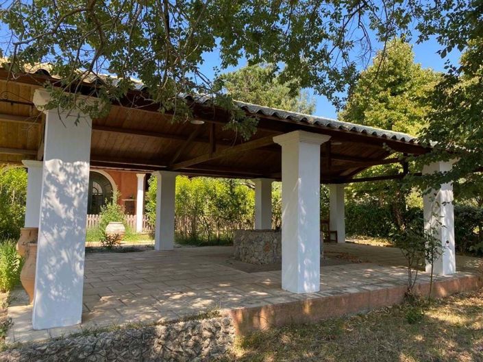 Image No.9-6 Bed House for sale