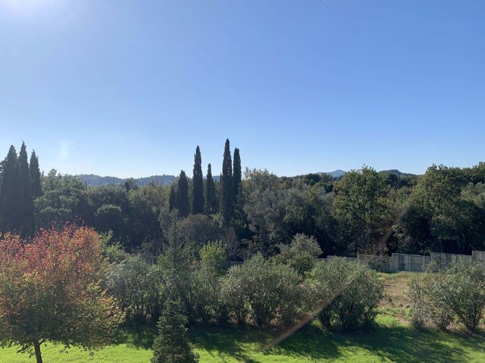 Image No.18-5 Bed House for sale