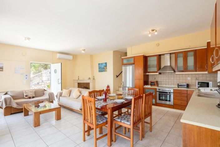 Image No.6-3 Bed House for sale