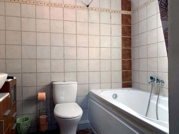 Image No.10-2 Bed Apartment for sale