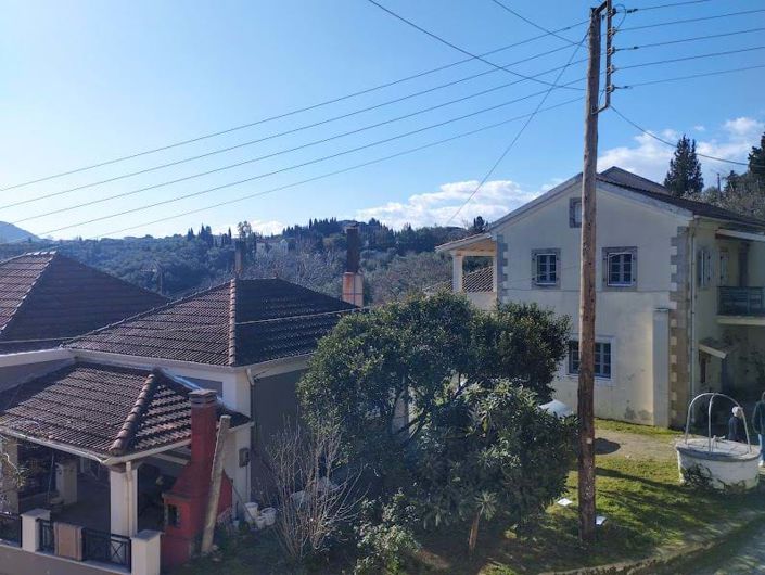 Image No.5-2 Bed House for sale