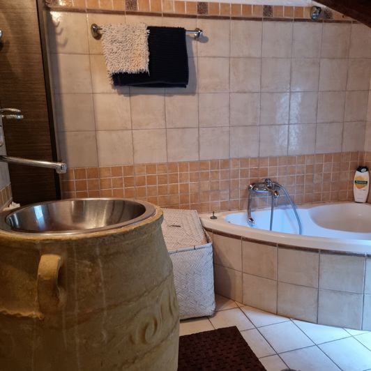 Image No.9-3 Bed House for sale