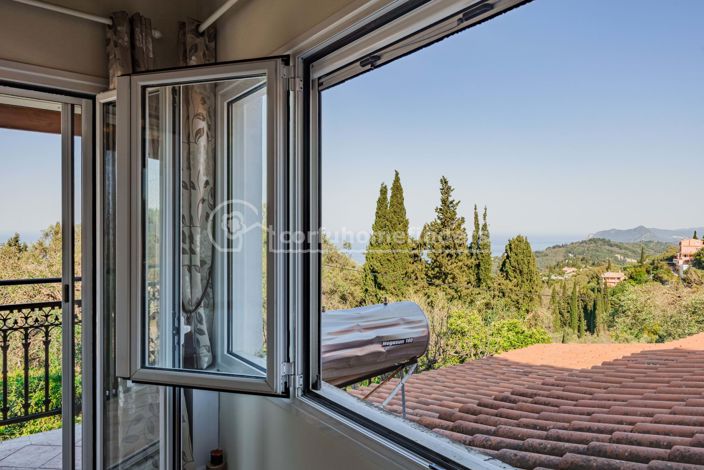 Image No.16-3 Bed House for sale