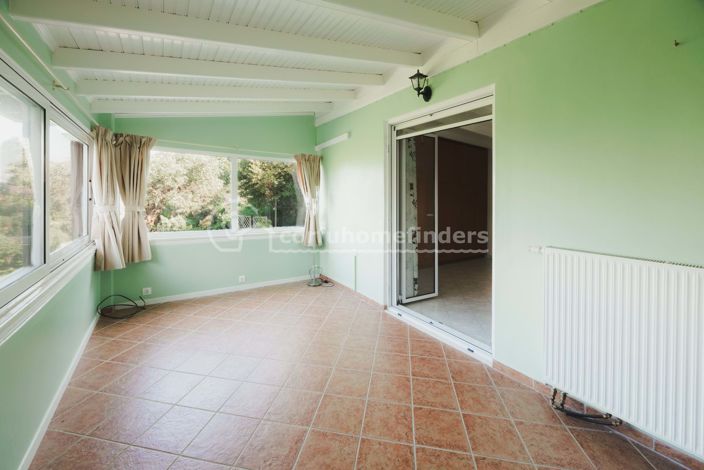 Image No.8-3 Bed House for sale