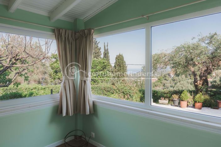 Image No.9-3 Bed House for sale