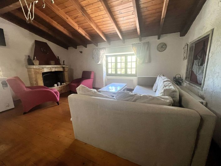 Image No.3-3 Bed House for sale