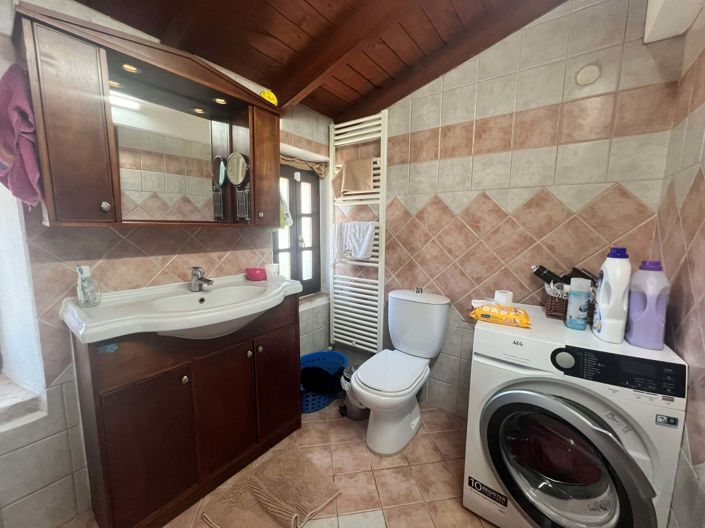 Image No.9-3 Bed House for sale