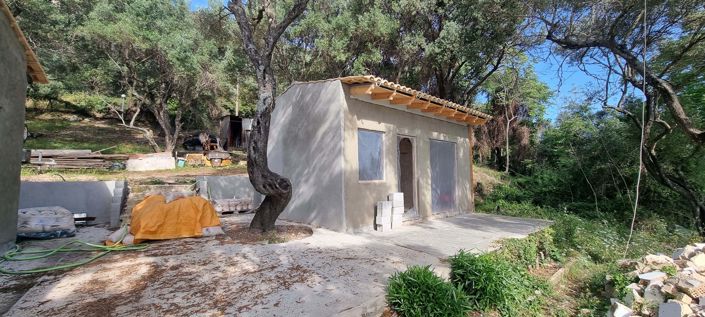 Image No.4-2 Bed House for sale