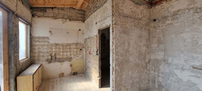 Image No.5-2 Bed House for sale