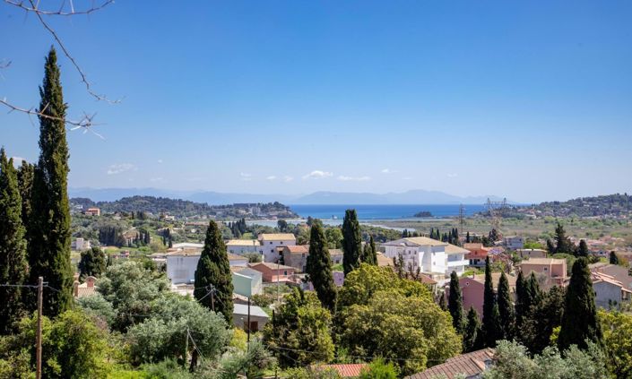 Image No.5-6 Bed House for sale